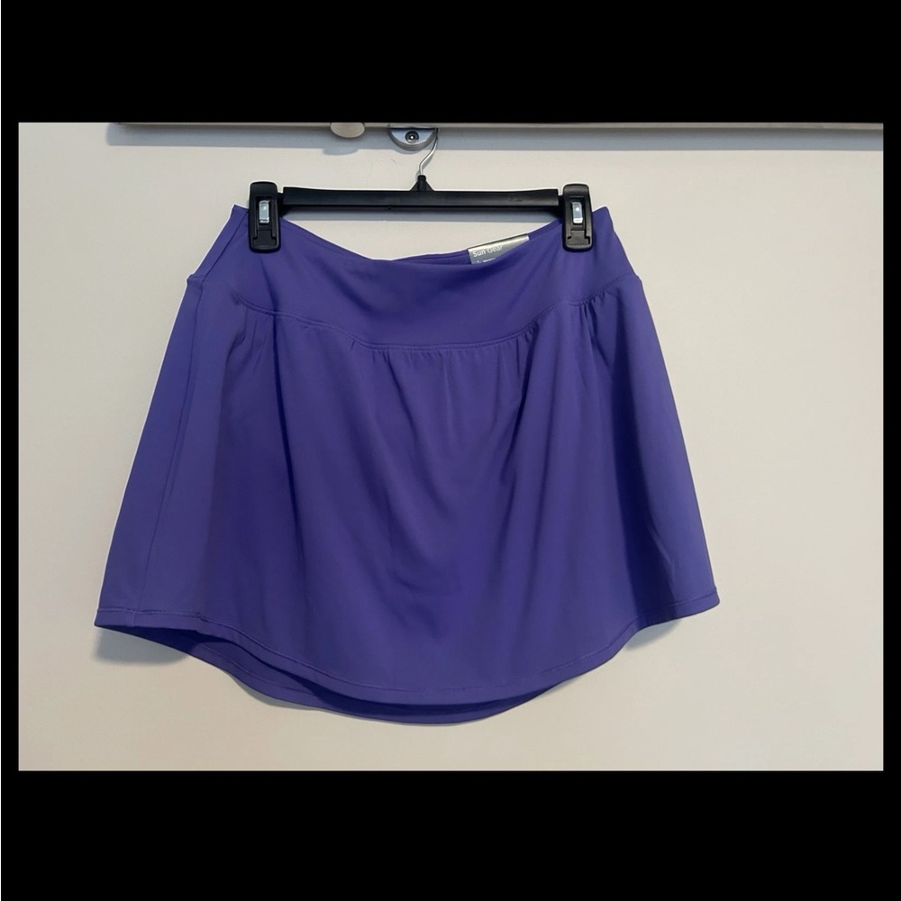 New! Women’s Golf Skort - Purple Size Large NWT UPF 40